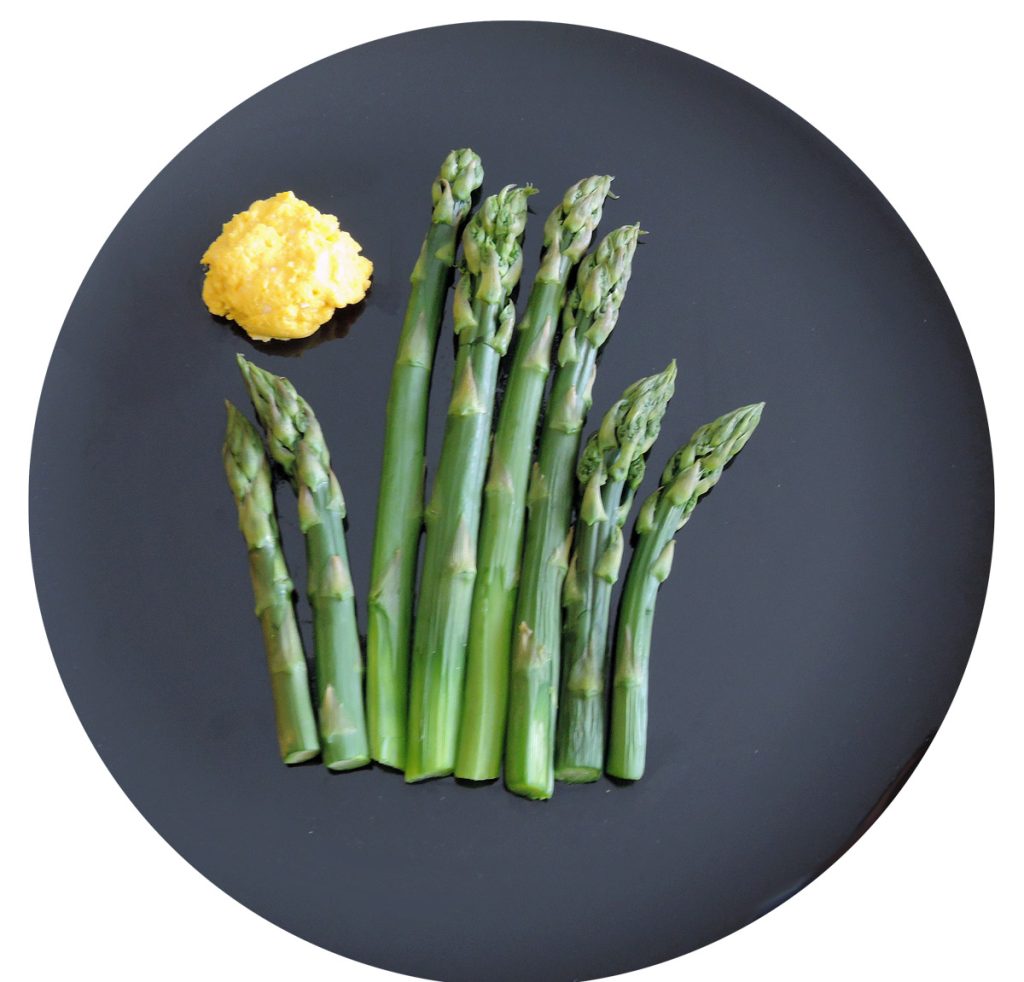 Asparagus with Eggs