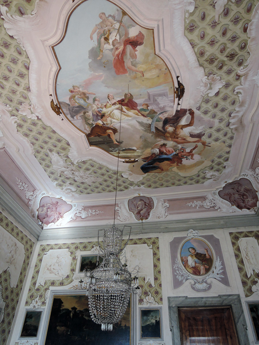Fame Fresco