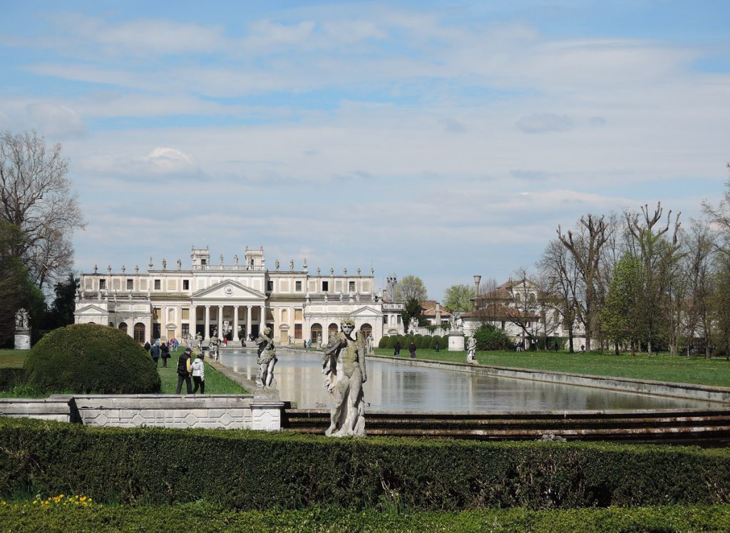 Villa Pisani Garden