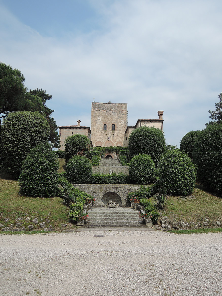 Castle near the Wine Shop