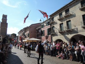 Flag-throwers, Palio di Noale
