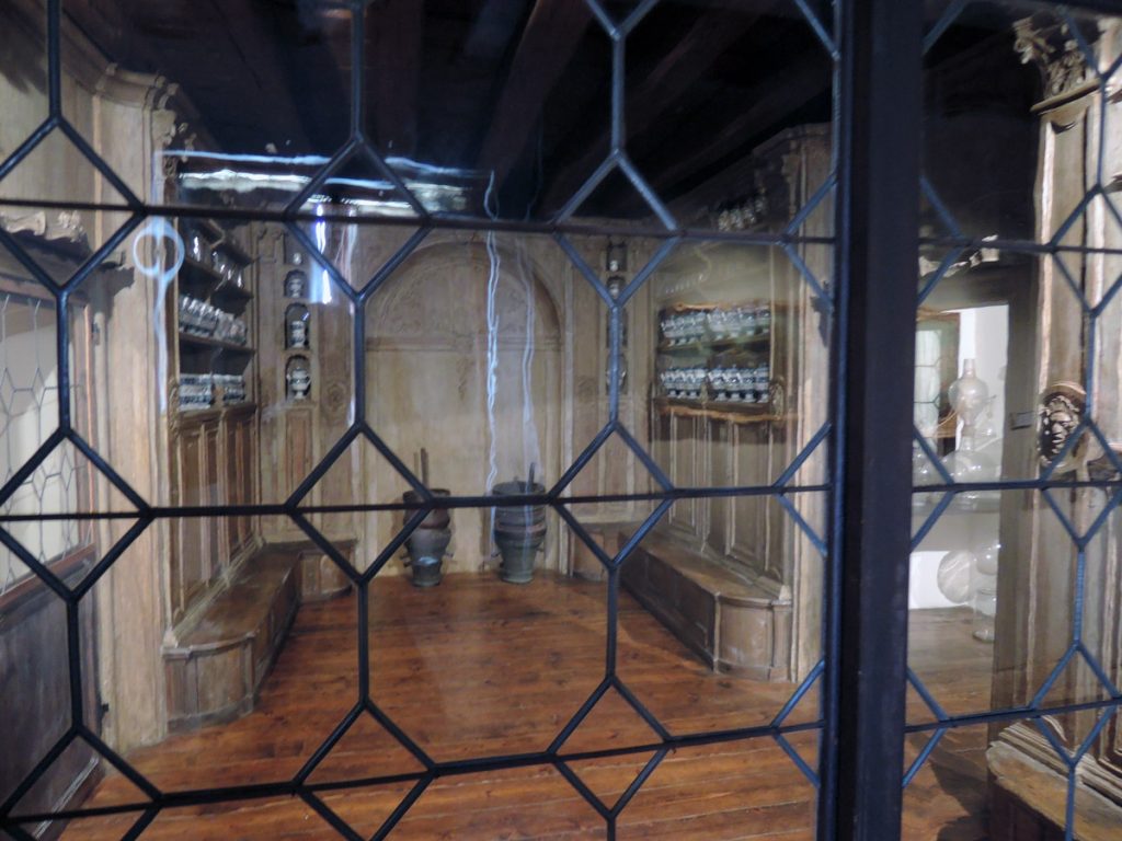 Pharmacy in Ca' Rezzonico