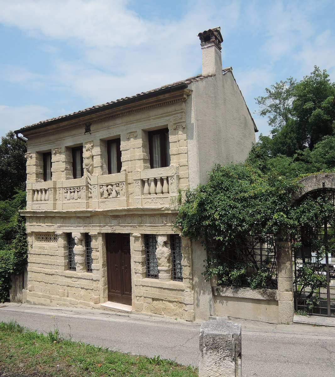 Casa Longobarda