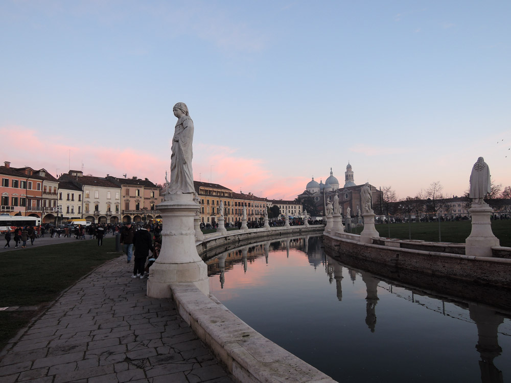 Walking towards the Befana bonfire, Prato della Valle, Padova