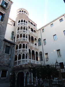 Contarini del Bovolo staircase