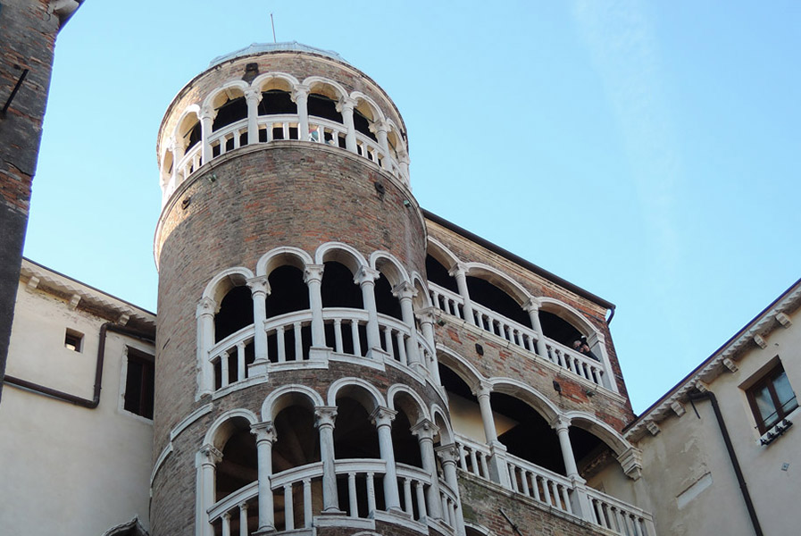 Contarini del Bovolo staircase