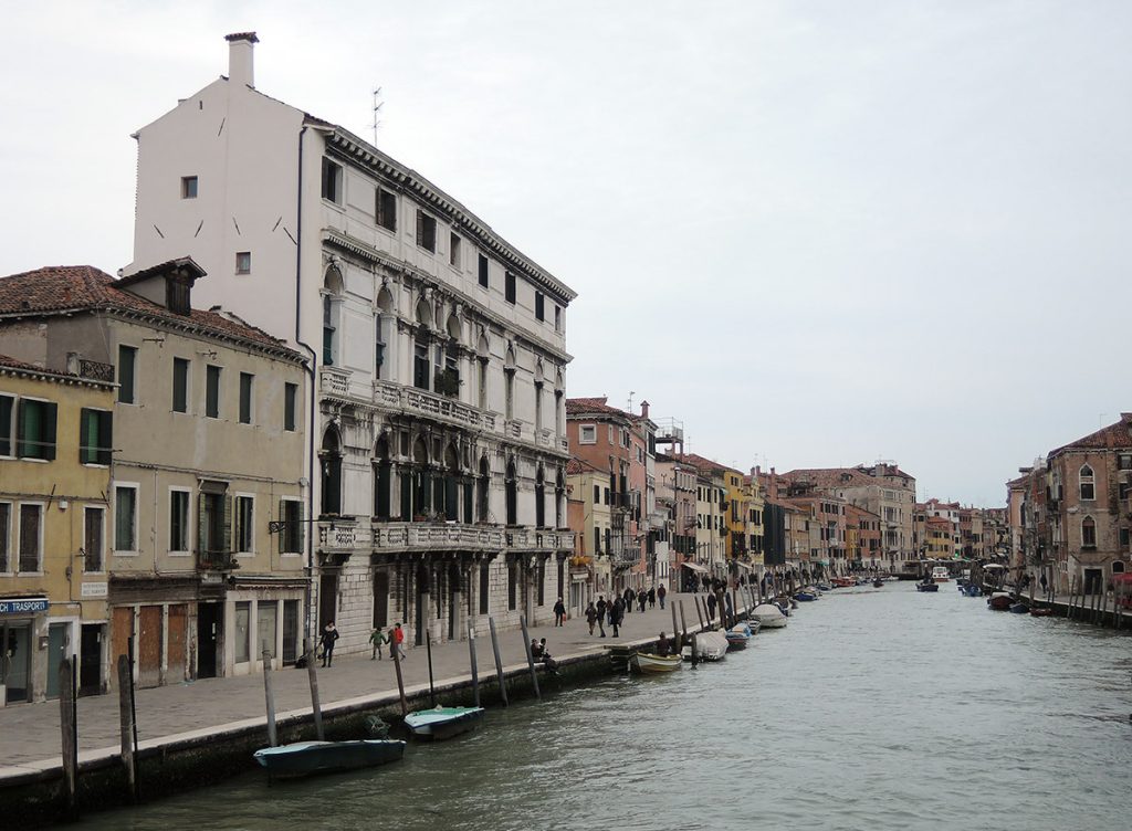 View a stone's throw from La Cocaeta
