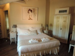 Camille room