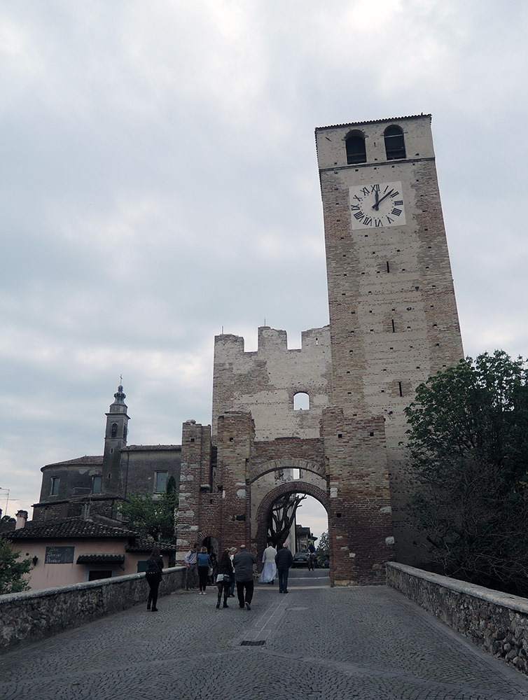 Clock tower, Castellaro Lagusello