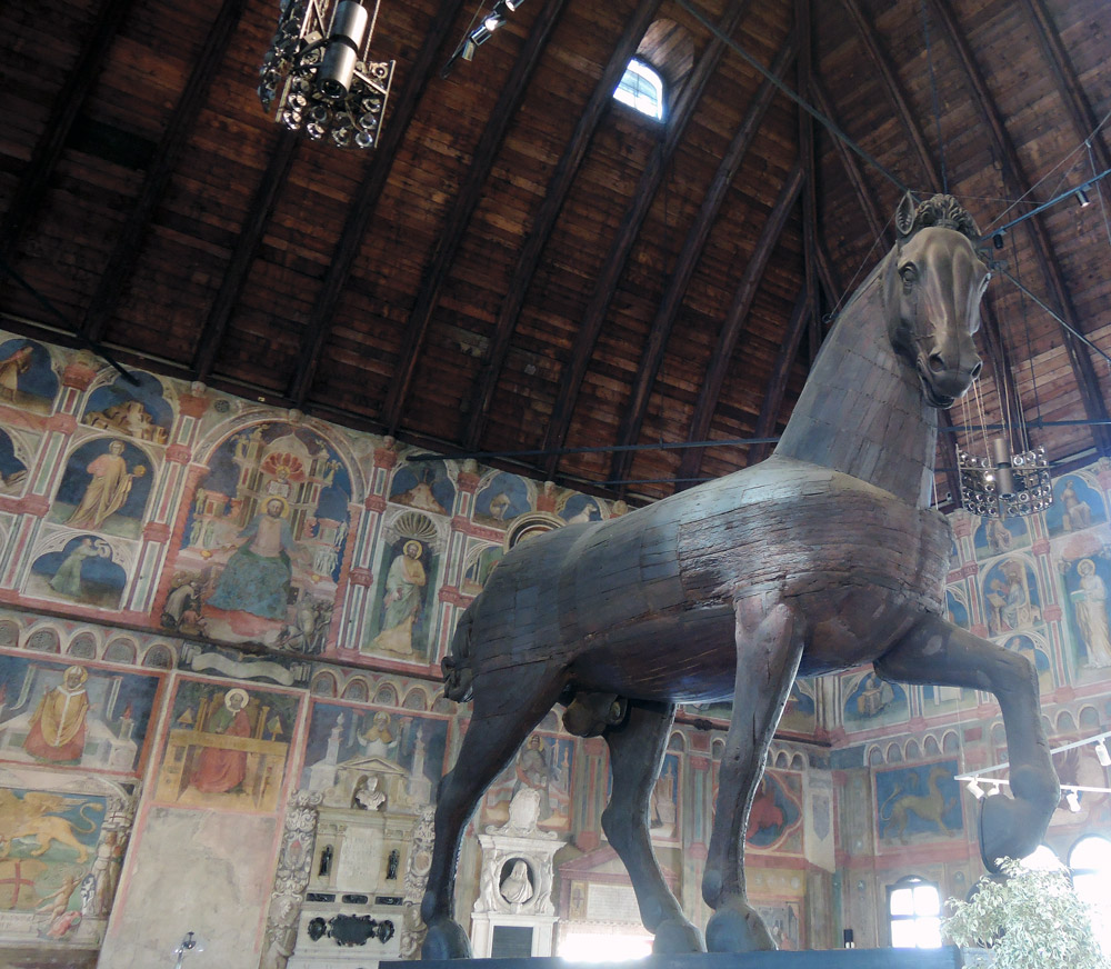 The wooden horse