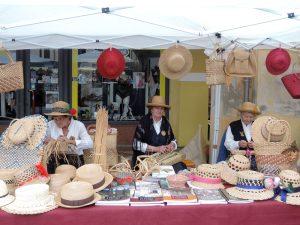 Weaving ladies