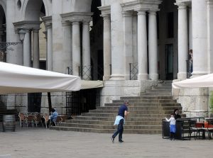 Father and daughter playing Statues
