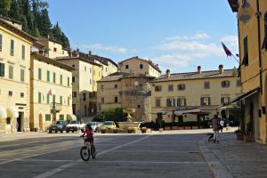 Piazza Garibaldi, Cetona