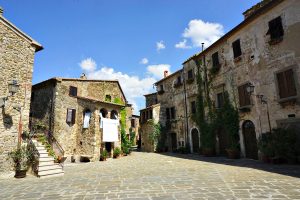 Piazza del Castello, Montemerano