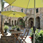 Tables al fresco