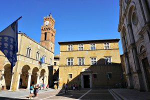 Piazza Pio II
