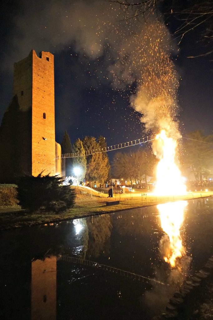 Befana bonfire in Noale