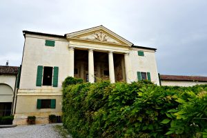 Villa Emo