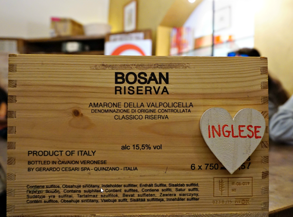 English letters wine box
