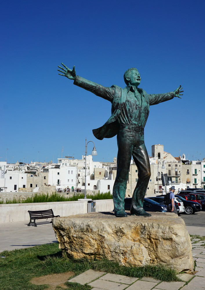Domenico Modugno statue in Polignano