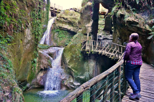 Caglieron caves