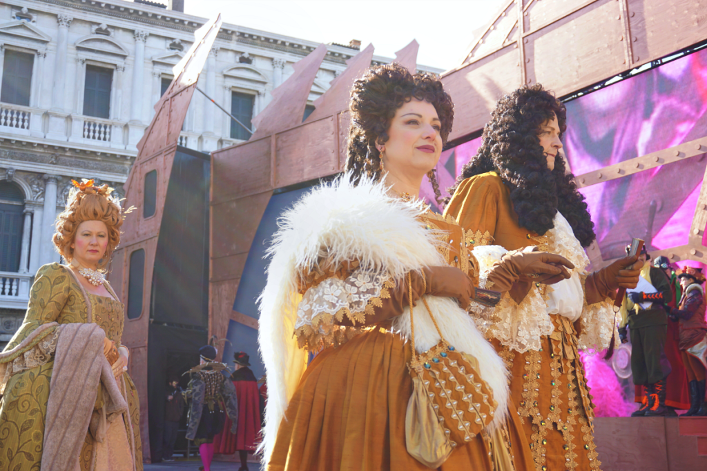 Costumes parade