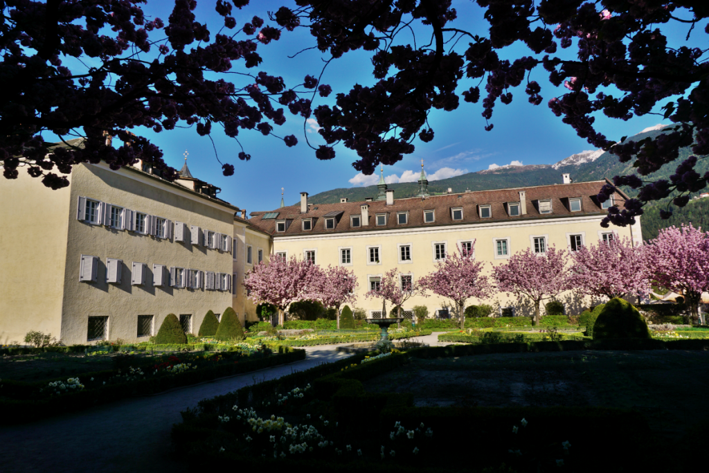 Hofgarten - What to see in Brixen