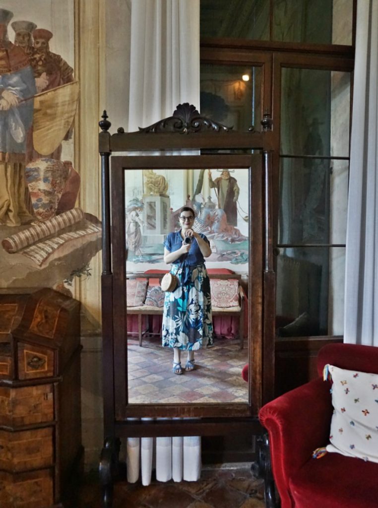 Mirror mirror
