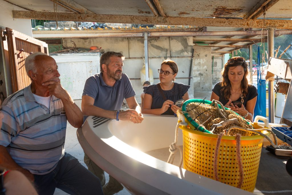 At the Portonovo Cooperative, photo by Maurizio Pelosi